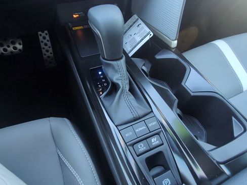 New 2026 Toyota Camry SE w/ Convenience Package FWD image 18