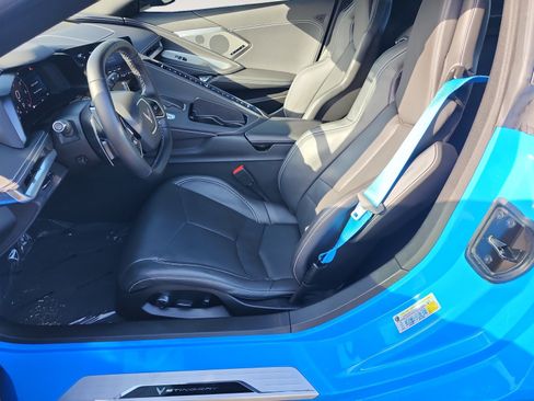 Used 2021 Chevrolet Corvette Stingray Preferred Cpe w/ Battery Protection Package RWD image 9