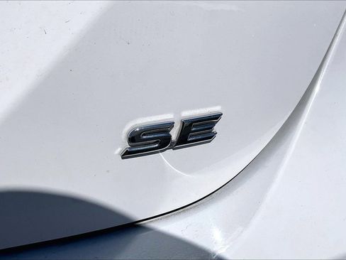 Used 2022 Toyota Camry SE w/ Audio Upgrade Package FWD image 30