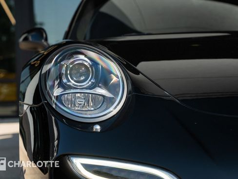 Used 2014 Porsche 911 Turbo AWD/4WD image 2