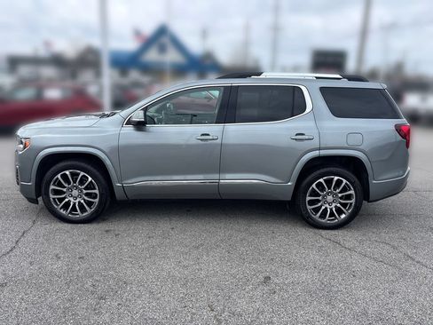 Used 2023 GMC Acadia Denali w/ Denali Ultimate Package AWD/4WD image 2