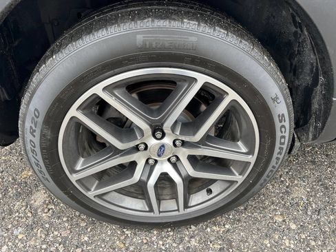 Used 2017 Ford Explorer Sport w/ Equipment Group 401A image 36