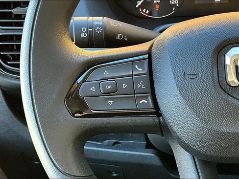 Used 2025 RAM ProMaster 1500 w/ Convenience Group image 18