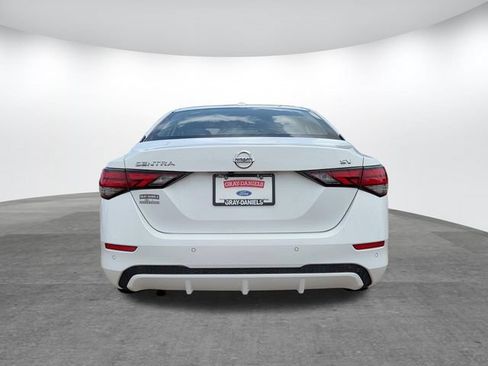 Used 2022 Nissan Sentra SV FWD image 5