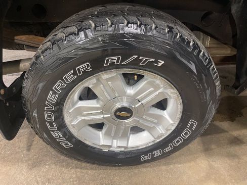Used 2010 Chevrolet Silverado 1500 LTZ w/ Suspension Package, Off-Road AWD/4WD image 29