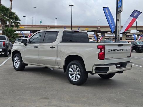 New 2026 Chevrolet Silverado 1500 Custom w/ LPO, Dark Essentials Package RWD image 9