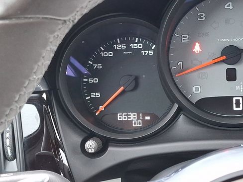 Used 2021 Porsche Macan S image 21