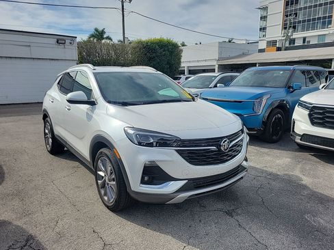 Used 2023 Buick Encore GX Essence w/ Experience Buick Package image 6