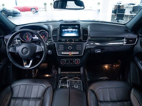 Used 2017 Mercedes-Benz GLS 450 4MATIC image 8