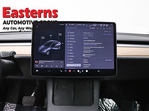 Used 2021 Tesla Model Y Long Range AWD/4WD image 12