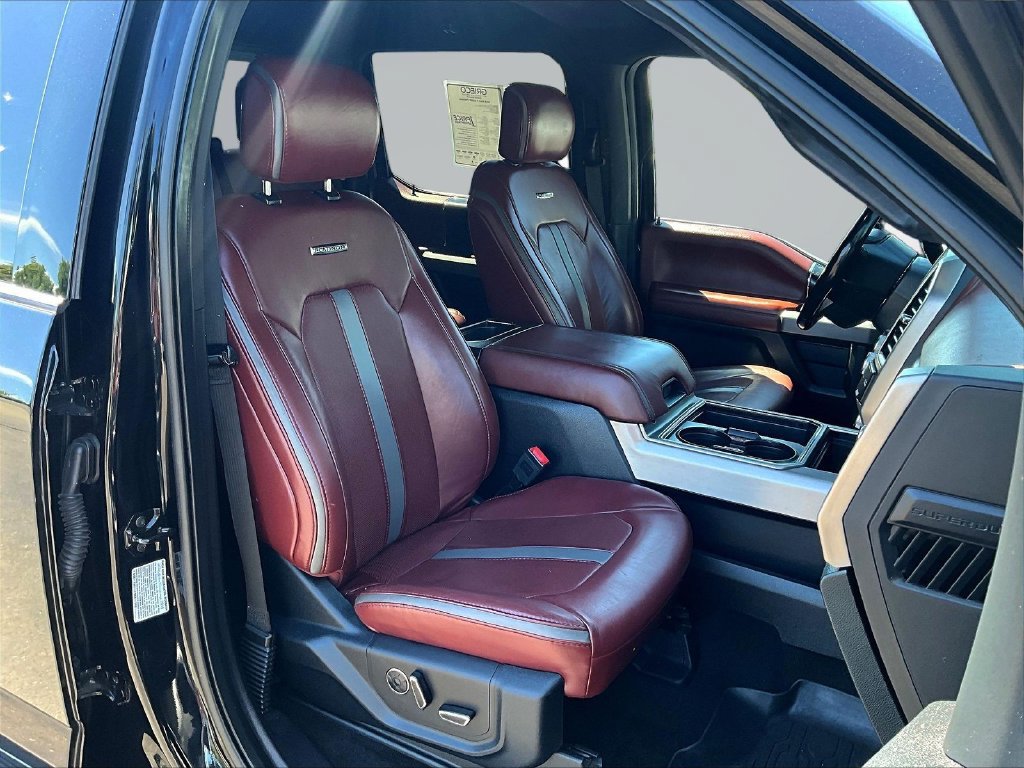 Used 2019 Ford F350 Platinum w/ FX4 Off-Road Package AWD/4WD image 29