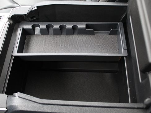 Used 2022 Ford F350 Platinum image 37