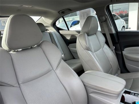 Used 2015 Acura TLX w/ Technology Package image 31