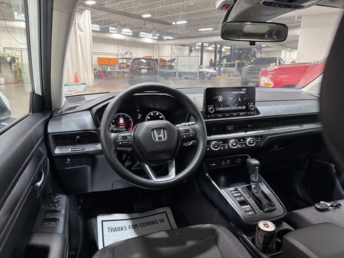 Used 2025 Honda CR-V EX image 11