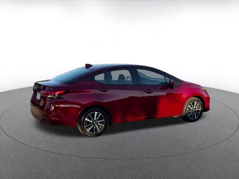 Used 2025 Nissan Versa SV image 12