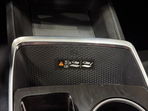 Used 2025 Chevrolet Equinox LT w/ Convenience Package II image 32