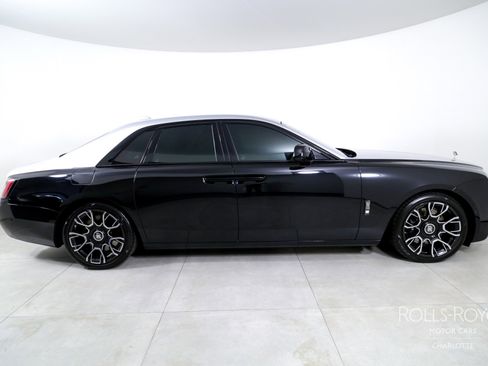Used 2022 Rolls-Royce Ghost Black Badge AWD/4WD image 10