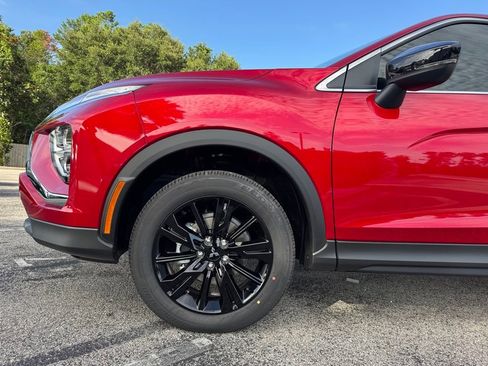 New 2025 Mitsubishi Eclipse Cross LE image 12