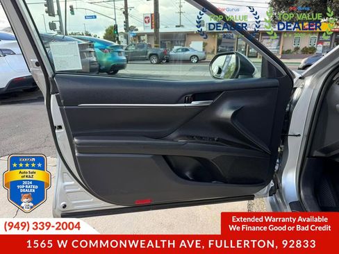 Used 2021 Toyota Camry LE FWD image 23