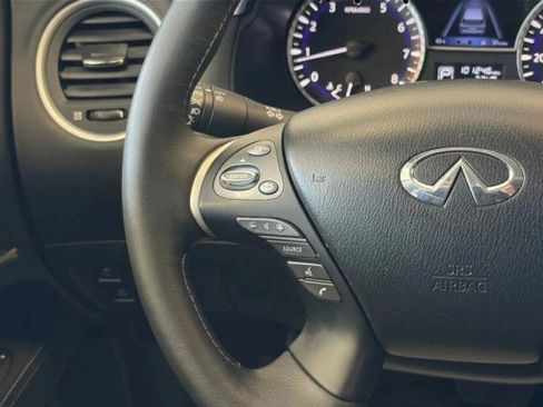 Used 2019 INFINITI QX60 Luxe w/ Essential Package image 26