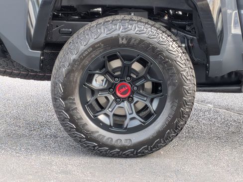 Certified 2025 Toyota Tacoma TRD Pro image 18