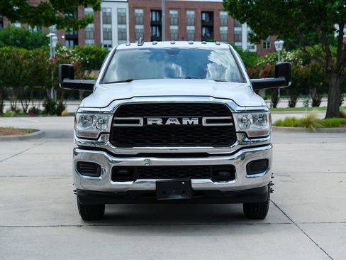 Used 2020 RAM 3500 Tradesman AWD/4WD image 4