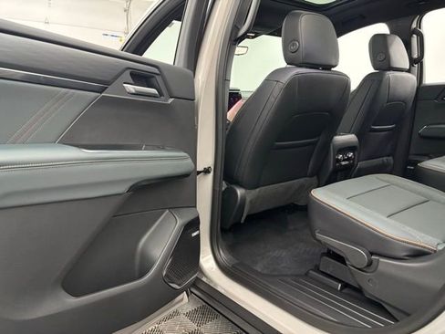 New 2026 GMC Acadia AT4 w/ Luxury Package image 42