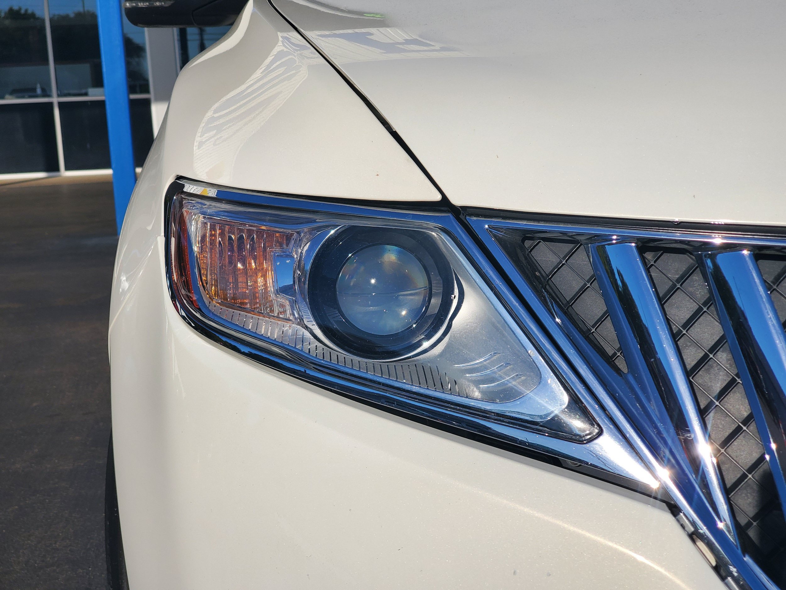 Used 2012 Lincoln MKX AWD image 6