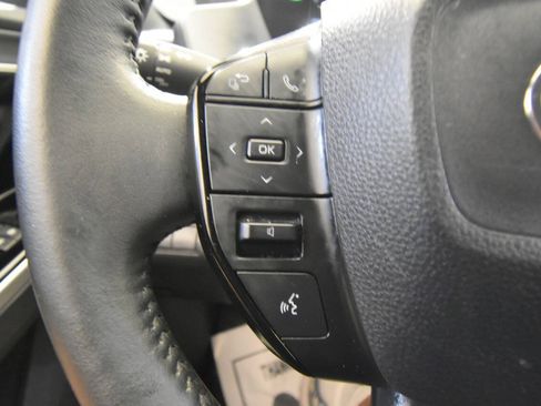 Used 2023 Toyota bZ4X AWD w/ Weather Package image 33