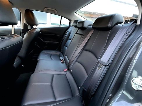Used 2017 MAZDA MAZDA3 Touring image 15