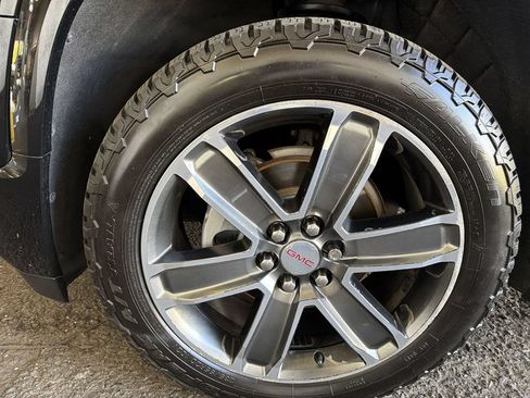Certified 2018 GMC Acadia Denali AWD/4WD image 34