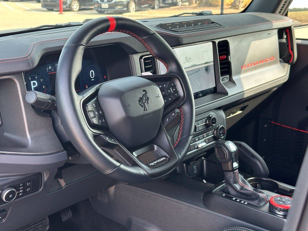 Used 2025 Ford Bronco Raptor AWD/4WD image 11