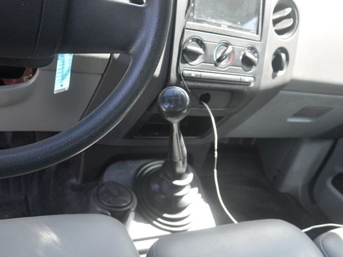 Used 2008 Ford F150 STX RWD image 25