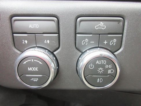 New 2026 GMC Sierra 1500 Elevation image 16