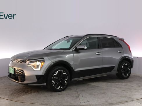 Used 2024 Kia Niro Wind FWD image 18