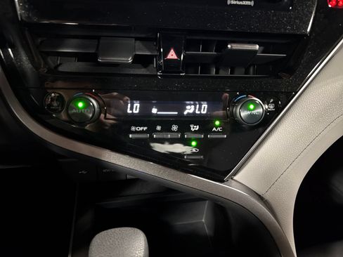 Used 2022 Toyota Camry LE FWD image 23