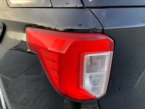 Certified 2020 Ford Explorer XLT w/ Equipment Group 202A RWD image 26