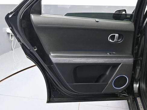 Used 2024 Hyundai Ioniq 5 Limited image 41