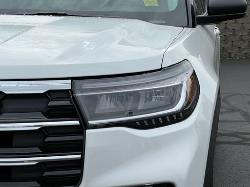 Used 2026 Ford Explorer Active w/ Active Comfort Package image 38