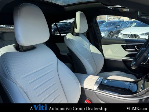 Certified 2025 Mercedes-Benz GLC 300 4MATIC image 31