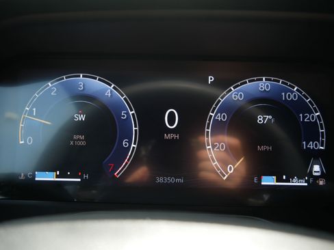 Used 2024 Jeep Grand Cherokee Limited AWD/4WD image 21