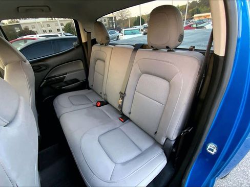 Used 2022 Chevrolet Colorado W/T w/ Custom Special Edition image 20