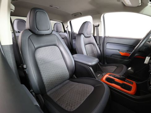 Used 2020 Chevrolet Colorado Z71 image 24