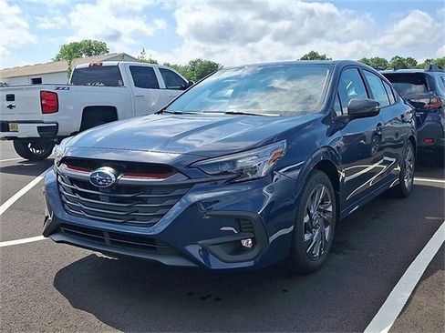 Used 2025 Subaru Legacy Sport image 3