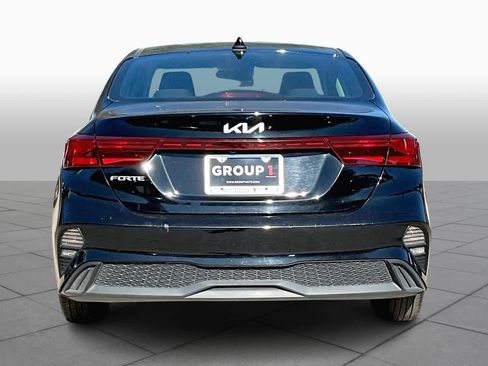 Certified 2024 Kia Forte LXS image 4