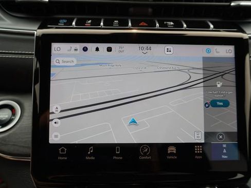 Used 2024 Jeep Grand Cherokee Overland w/ Advanced Protech Group III image 27