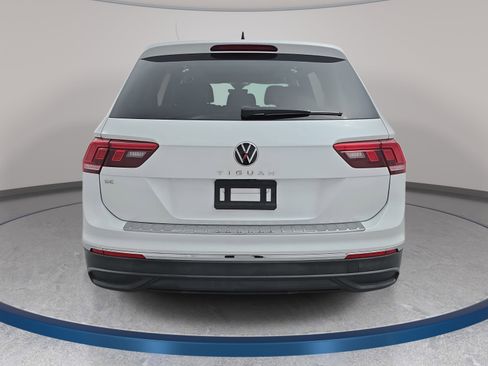 Certified 2023 Volkswagen Tiguan SE w/ Panoramic Sunroof Package image 6