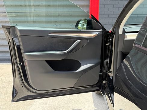 Used 2023 Tesla Model Y Long Range AWD/4WD image 14