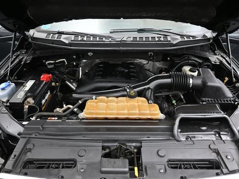 Used 2015 Ford F150 King Ranch w/ Equipment Group 601A Luxury AWD/4WD image 8