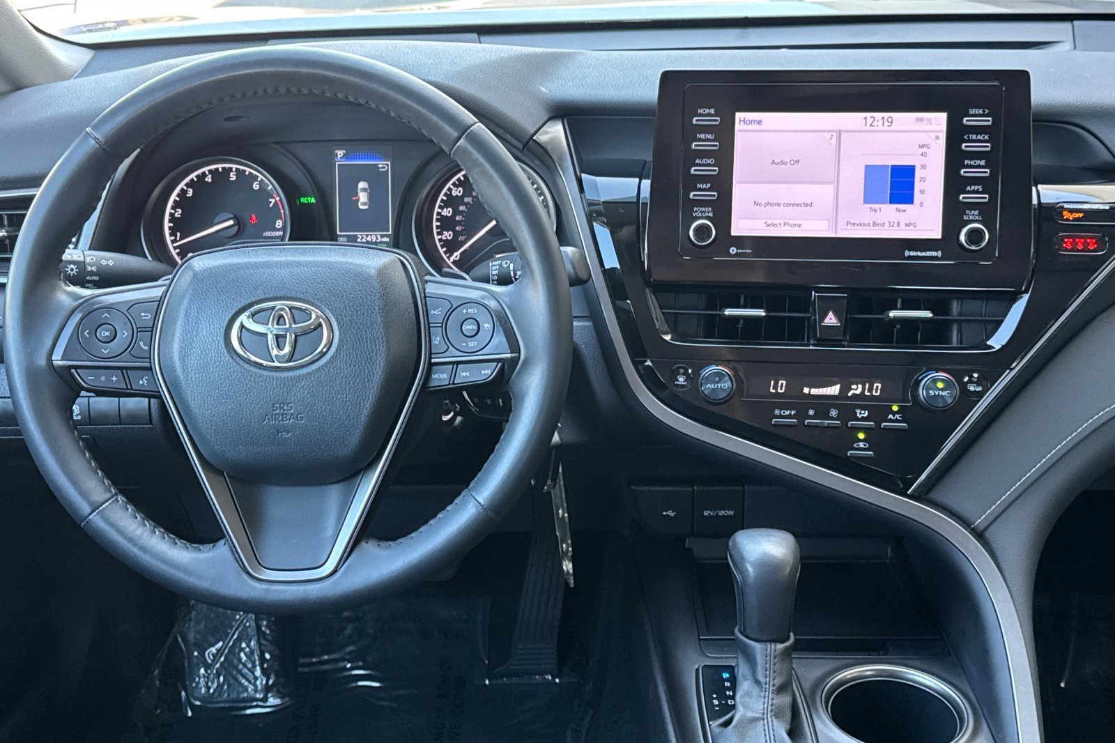 Certified 2024 Toyota Camry SE FWD image 17